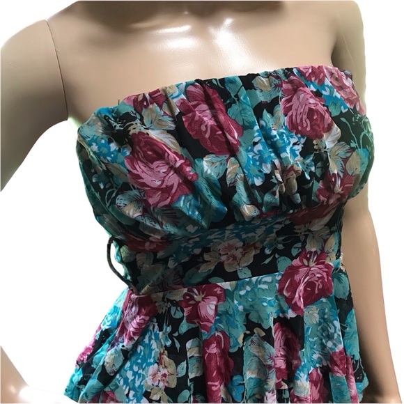 Wet Seal Floral Top - Picture 2 of 10